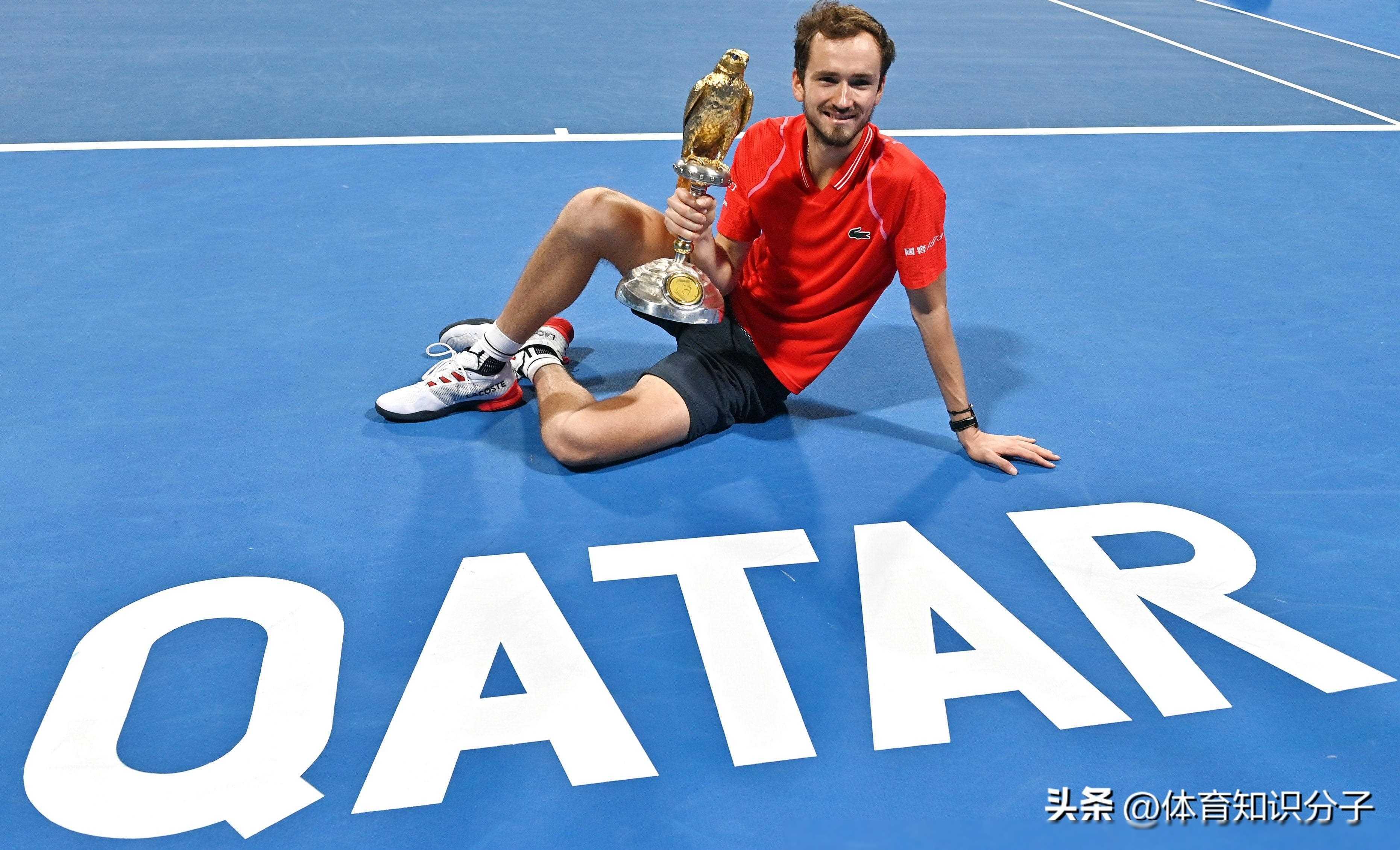 关于德国网球队力克世界网球队，梅德韦杰夫关键制胜的信息