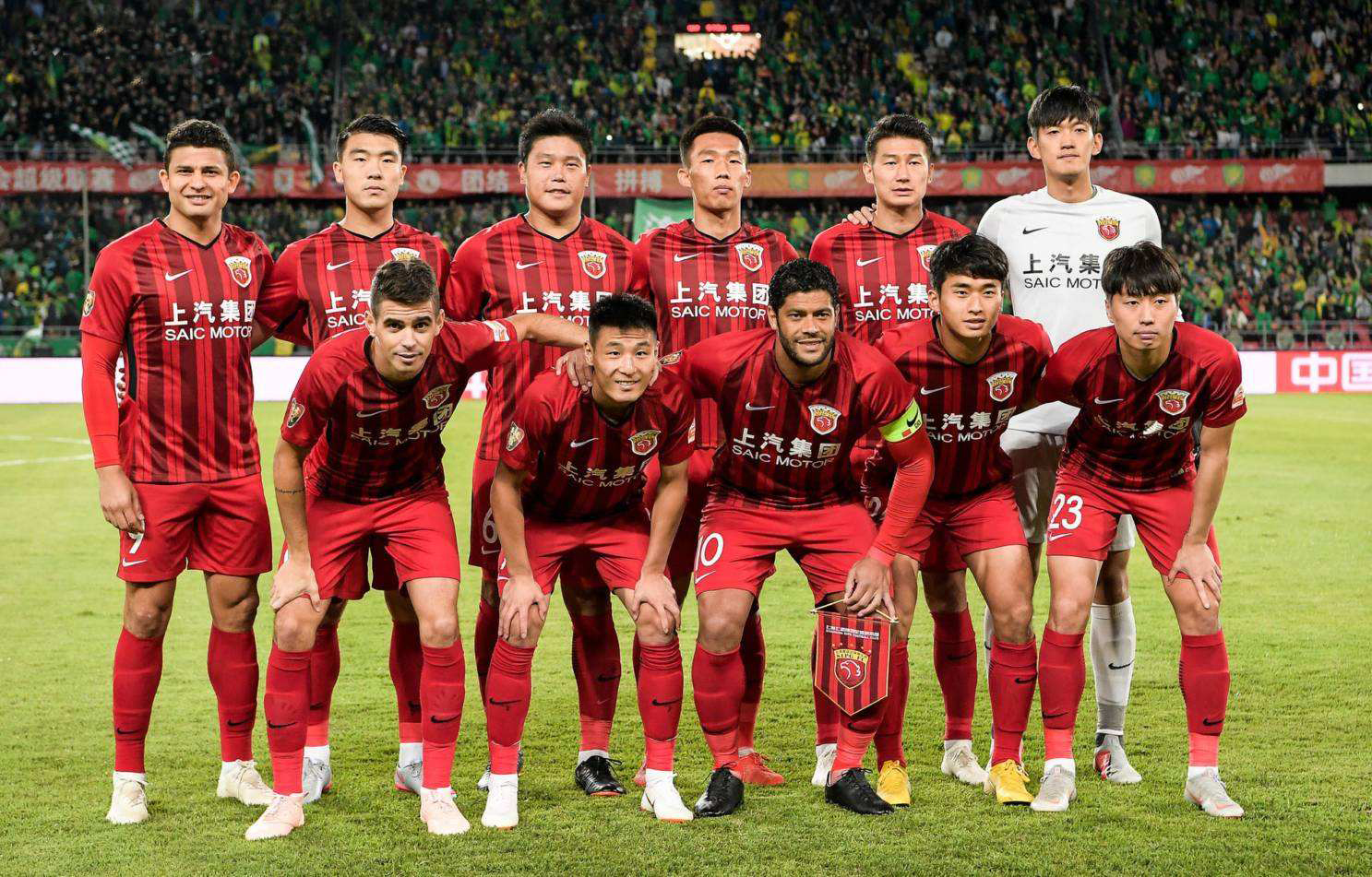 包含日本豪强取得连胜，稳坐积分榜前列的词条