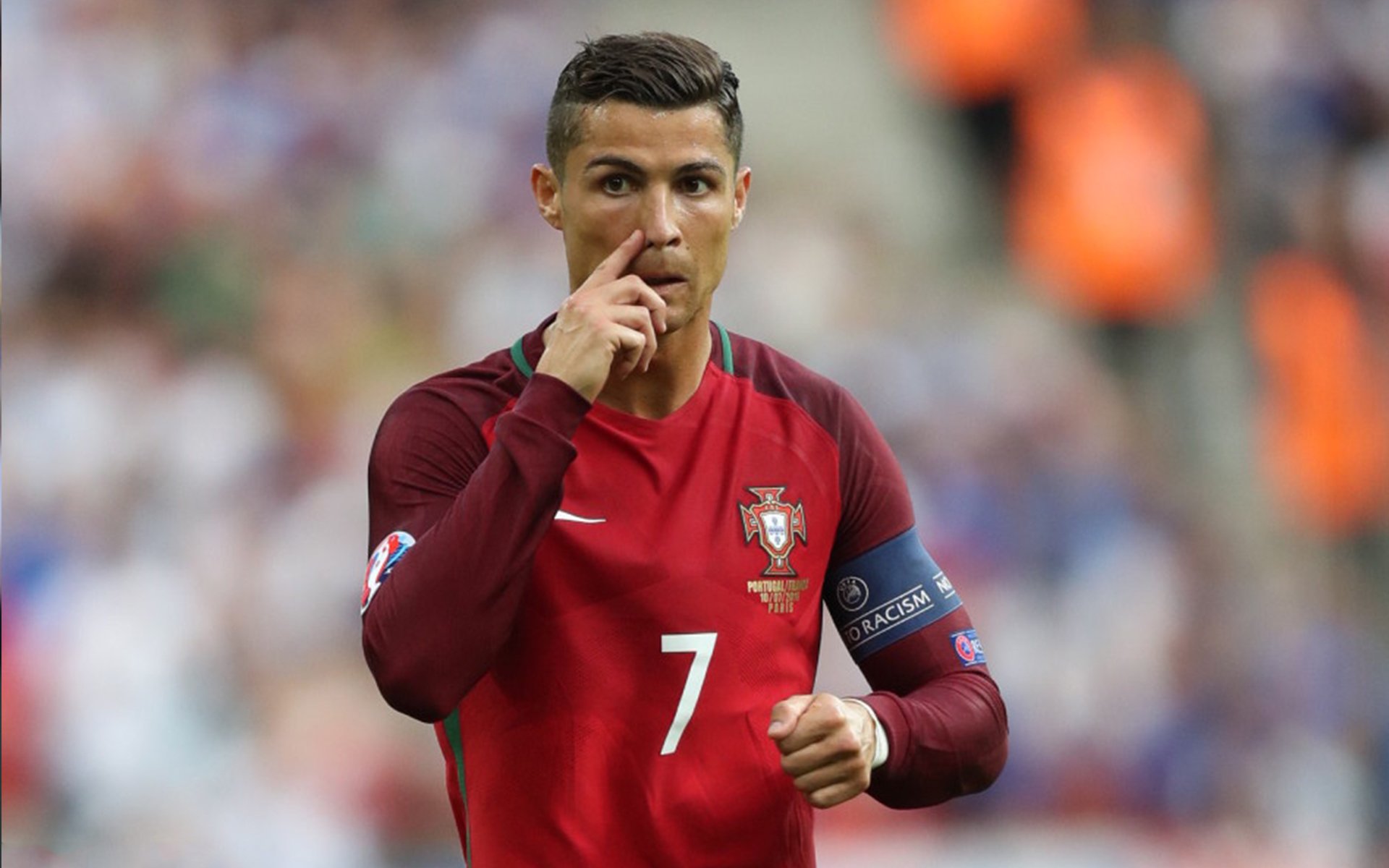 当东欧铁骑遇上德甲堡垒，莫德里奇的艺术如何肢解勒沃库森防线